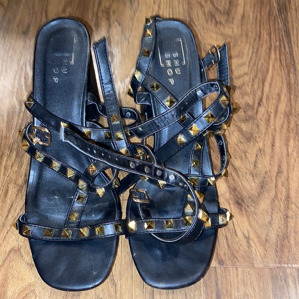 Black shoes